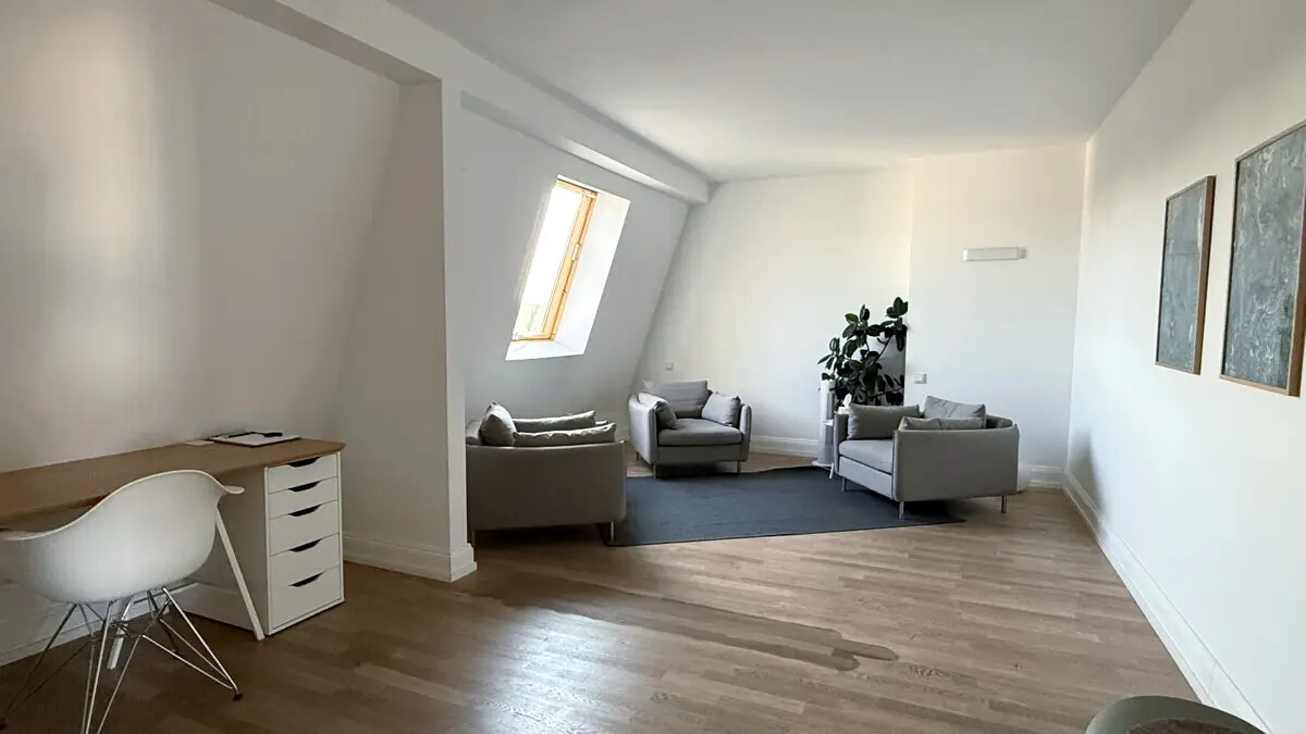 Schlafzimmer DG