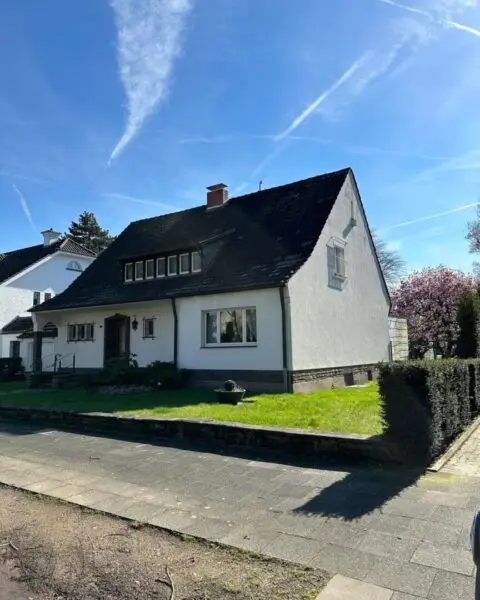 Frontansicht Bestandsgebäude