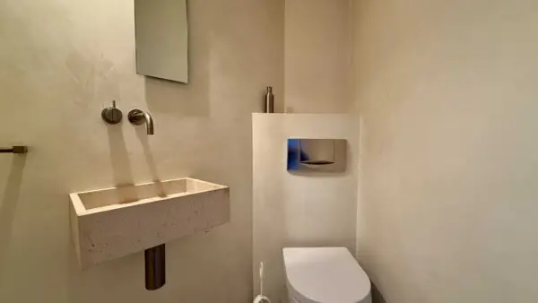 WC im Untergeschoss